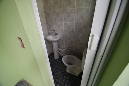 Casa à venda com 208m², 3 quartos e 2 vagasBanheiro de serviço