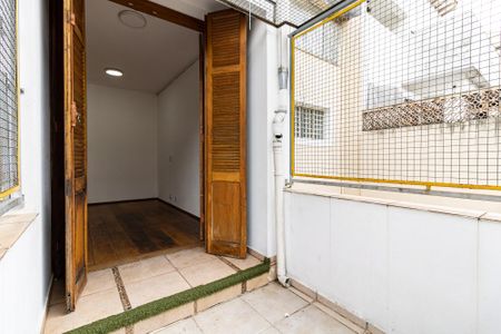 Casa à venda com 300m², 5 quartos e 2 vagasVaranda do Quarto 1