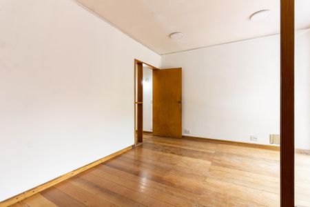 Casa à venda com 300m², 5 quartos e 2 vagasQuarto 2