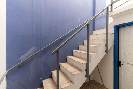 Casa à venda com 300m², 5 quartos e 2 vagasEscada