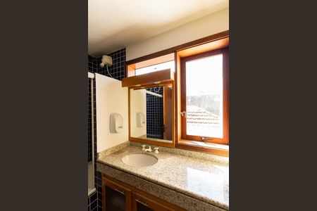 Casa à venda com 300m², 5 quartos e 2 vagasBanheiro