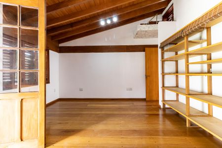 Casa à venda com 300m², 5 quartos e 2 vagasQuarto 5