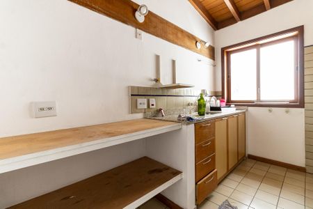 Casa à venda com 300m², 5 quartos e 2 vagasCozinha