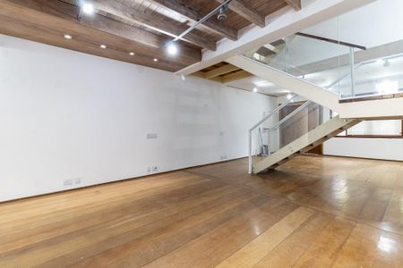 Casa à venda com 300m², 5 quartos e 2 vagasSala 1