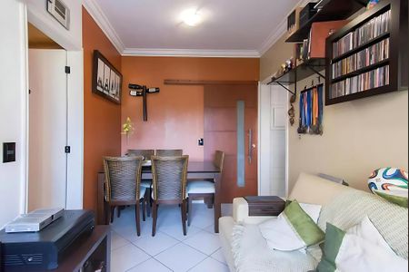 Apartamento à venda com 37m², 1 quarto e 1 vagaFoto 02