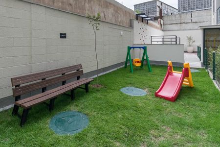 Apartamento à venda com 36m², 1 quarto e sem vaga Apartamento à venda com 36m², 1 quarto e sem vagaÁrea Comum - Playground