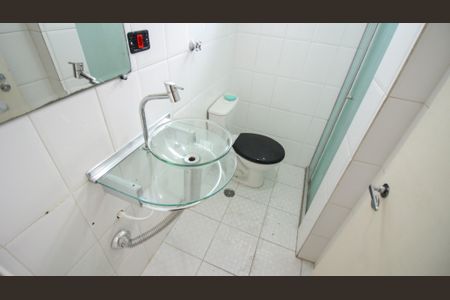 Apartamento à venda com 84m², 2 quartos e 1 vaga Apartamento à venda com 84m², 2 quartos e 1 vagaBanheiro