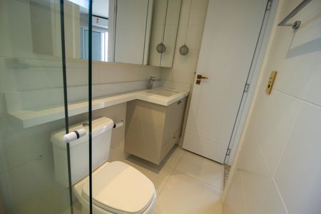 Casa à venda com 285m², 3 quartos e 4 vagas Casa à venda com 285m², 3 quartos e 4 vagasBanheiro - Quarto 2