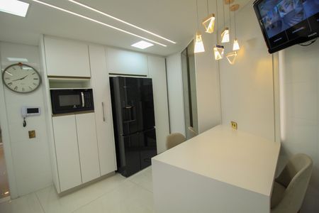 Casa à venda com 285m², 3 quartos e 4 vagas Casa à venda com 285m², 3 quartos e 4 vagasCozinha