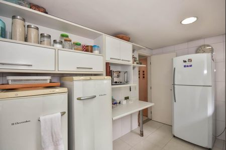 Apartamento à venda com 109m², 2 quartos e 2 vagas Apartamento à venda com 109m², 2 quartos e 2 vagasCozinha