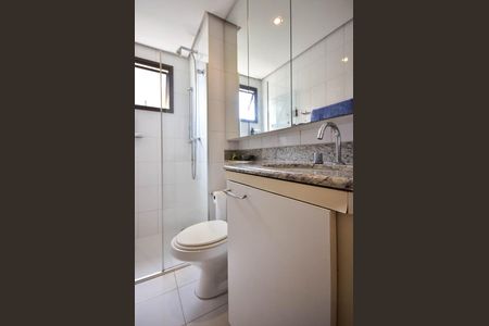 Apartamento à venda com 109m², 2 quartos e 2 vagas Apartamento à venda com 109m², 2 quartos e 2 vagasBanheiro Suíte 1