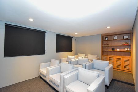 Apartamento à venda com 66m², 2 quartos e 1 vaga Apartamento à venda com 66m², 2 quartos e 1 vagaÁrea comum - Cinema