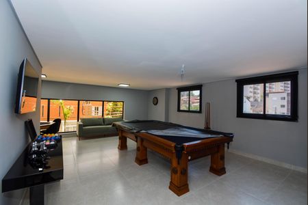 Apartamento à venda com 66m², 2 quartos e 1 vaga Apartamento à venda com 66m², 2 quartos e 1 vagaÁrea comum - Salão de jogos