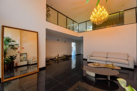 Apartamento à venda com 66m², 2 quartos e 1 vaga Apartamento à venda com 66m², 2 quartos e 1 vagaÁrea comum - Hall Social