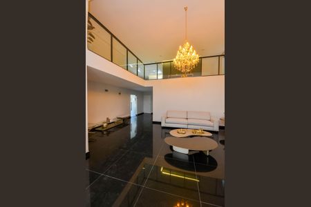 Apartamento à venda com 66m², 2 quartos e 1 vaga Apartamento à venda com 66m², 2 quartos e 1 vagaÁrea comum - Hall Social