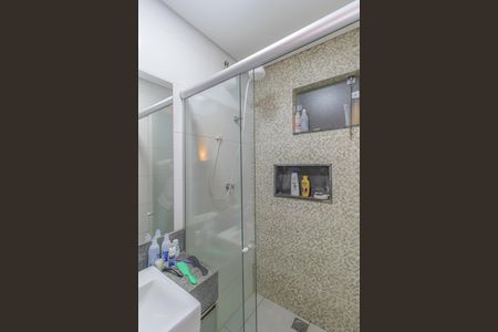 Casa à venda com 147m², 3 quartos e 8 vagas Casa à venda com 147m², 3 quartos e 8 vagasBanheiro