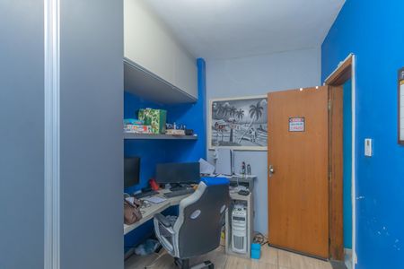 Casa à venda com 147m², 3 quartos e 8 vagas Casa à venda com 147m², 3 quartos e 8 vagasQuarto