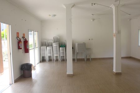 Apartamento para alugar com 52m², 2 quartos e 1 vagaÁrea comum - Salão de Festas