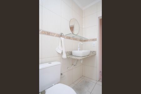 Casa à venda com 138m², 2 quartos e 1 vagaBanheiro 1