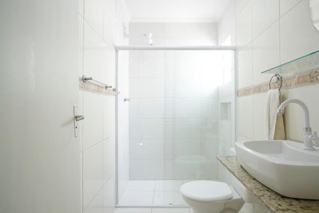 Casa à venda com 138m², 2 quartos e 1 vagaBanheiro 1