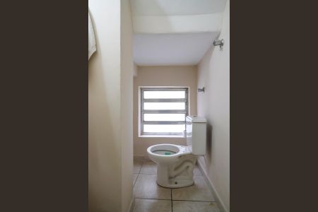 Casa à venda com 138m², 2 quartos e 1 vagaLavabo