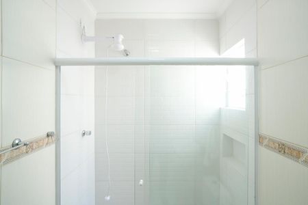 Casa à venda com 138m², 2 quartos e 1 vagaBanheiro 1