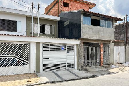 Casa à venda com 138m², 2 quartos e 1 vagaFachada + plaquinha