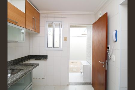 Casa de condomínio para alugar com 120m², 2 quartos e 3 vagasCozinha