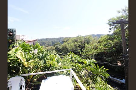 Casa de condomínio para alugar com 120m², 2 quartos e 3 vagasVista