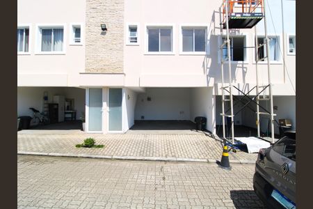 Casa de condomínio para alugar com 120m², 2 quartos e 3 vagasFachada