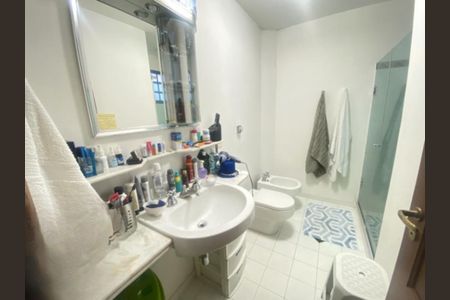 Casa à venda com 238m², 3 quartos e 3 vagas Casa à venda com 238m², 3 quartos e 3 vagasFoto 24