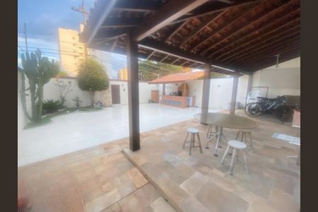 Casa à venda com 238m², 3 quartos e 3 vagas Casa à venda com 238m², 3 quartos e 3 vagasFoto 07