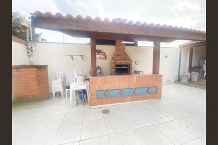 Casa à venda com 238m², 3 quartos e 3 vagas Casa à venda com 238m², 3 quartos e 3 vagasFoto 03