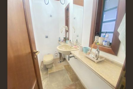 Casa à venda com 238m², 3 quartos e 3 vagas Casa à venda com 238m², 3 quartos e 3 vagasFoto 29