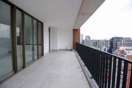 Apartamento à venda com 189m², 3 quartos e 3 vagasVaranda da Sala