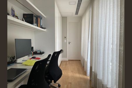 Apartamento à venda com 274m², 4 quartos e 5 vagas Apartamento à venda com 274m², 4 quartos e 5 vagasFoto 01