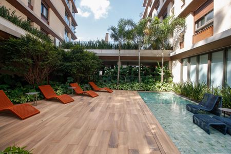 Apartamento à venda com 226m², 3 quartos e 3 vagasÁrea comum - Piscina