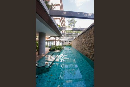 Apartamento à venda com 226m², 3 quartos e 3 vagasÁrea comum - Piscina