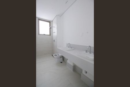 Apartamento à venda com 189m², 3 quartos e 3 vagasBanheiro da Suíte 3