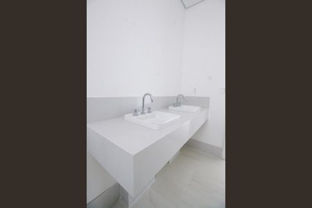 Apartamento à venda com 189m², 3 quartos e 3 vagasBanheiro da Suíte 3