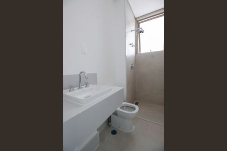 Apartamento à venda com 189m², 3 quartos e 3 vagasBanheiro da Suíte 2