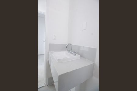 Apartamento à venda com 189m², 3 quartos e 3 vagasBanheiro da Suíte 2