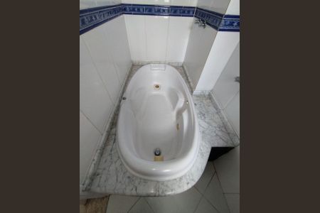 Apartamento para alugar com 82m², 4 quartos e 2 vagasBanheiro da Suíte