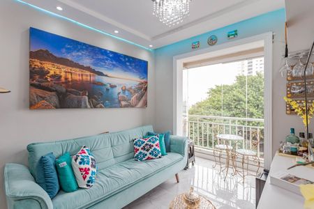 Apartamento à venda com 50m², 2 quartos e 2 vagasSala