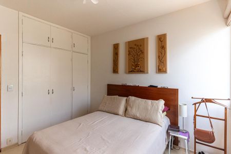Apartamento para alugar com 77m², 2 quartos e 1 vagaQuarto da Suíte