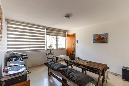 Apartamento para alugar com 77m², 2 quartos e 1 vagaSala