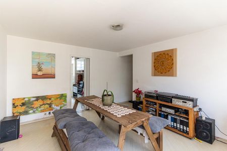 Apartamento para alugar com 77m², 2 quartos e 1 vagaSala