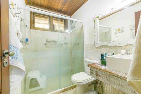 Casa de condomínio à venda com 260m², 3 quartos e 3 vagasBanheiro Social 1