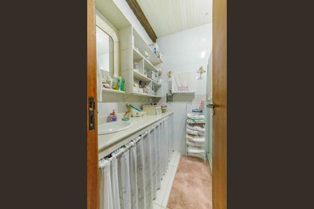 Casa de condomínio à venda com 260m², 3 quartos e 3 vagasBanheiro da Suíte 1