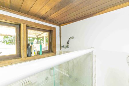 Casa de condomínio à venda com 260m², 3 quartos e 3 vagasBanheiro Social 1